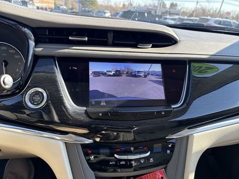 Certified 2023 Cadillac XT6 Premium Luxury image 15