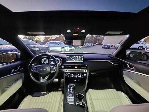 Used 2025 Genesis G70 2.5T w/ Sport Prestige Package image 18
