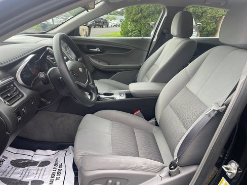 Used 2016 Chevrolet Impala LS FWD image 14