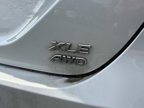 Used 2021 Toyota Camry XLE w/ Navigation Package AWD/4WD image 11