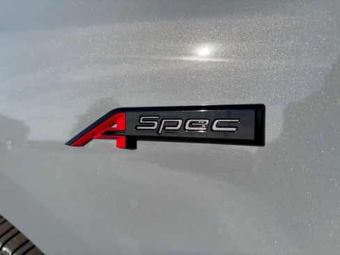 Used 2025 Acura RDX A-Spec image 11