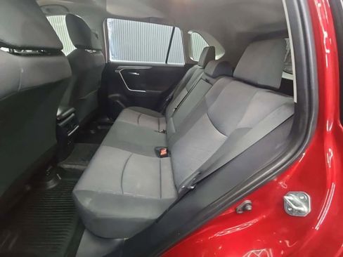 Used 2019 Toyota RAV4 XLE w/ Convenience Package AWD/4WD image 7