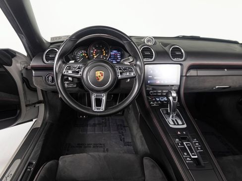 Certified 2021 Porsche 718 Boxster Spyder RWD image 18