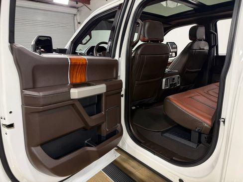 Used 2020 Ford F450 King Ranch w/ King Ranch Ultimate Package AWD/4WD image 15