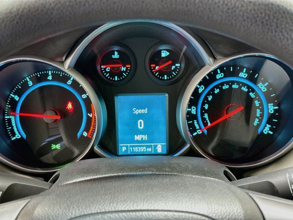 Used 2012 Chevrolet Cruze LS w/ Connectivity Package FWD image 13