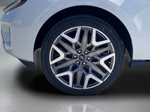 New 2026 Ford Expedition Max Platinum w/ Platinum Ultimate Package image 37