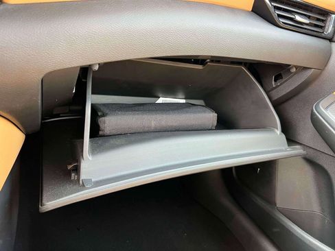 Used 2025 Nissan Sentra SV w/ SV Premium Package image 35