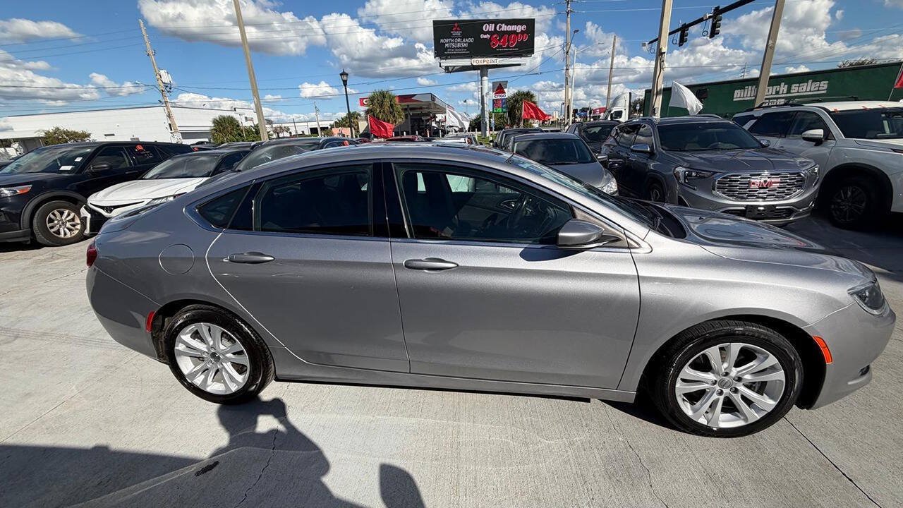 Used 2016 Chrysler 200 Limited w/ Anniversary Edition FWD image 5