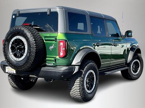 Used 2024 Ford Bronco Badlands image 6