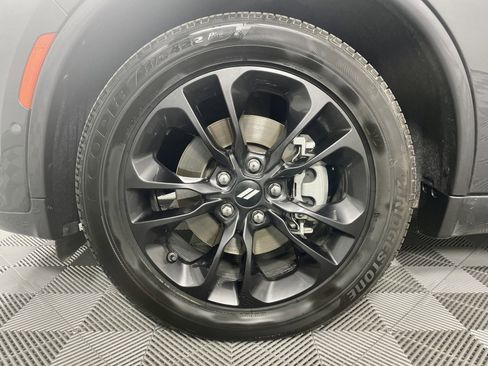 Certified 2025 Dodge Durango R/T image 9