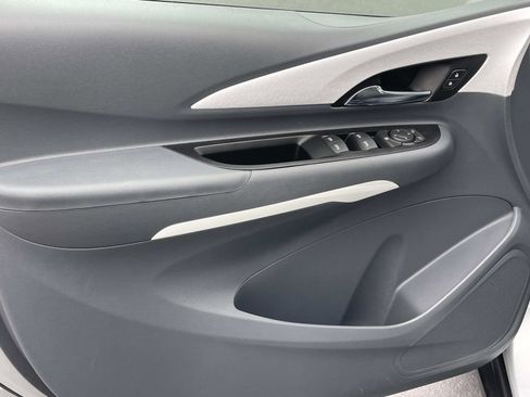 Used 2018 Chevrolet Bolt Premier image 22