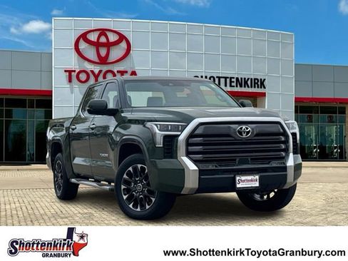 Used 2023 Toyota Tundra Limited AWD/4WD image 1