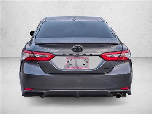 Used 2019 Toyota Camry SE w/ Carpet Mat Package FWD image 6