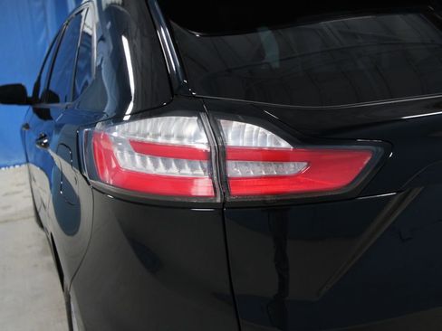 Used 2024 Ford Edge SE image 33