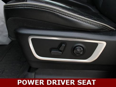 Used 2019 RAM 1500 Laramie image 13