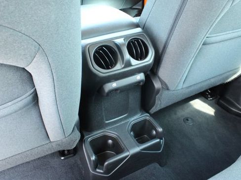 Used 2025 Jeep Wrangler Unlimited Sport AWD/4WD image 30