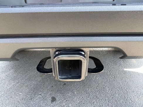 Used 2024 Toyota Tundra Limited AWD/4WD image 18