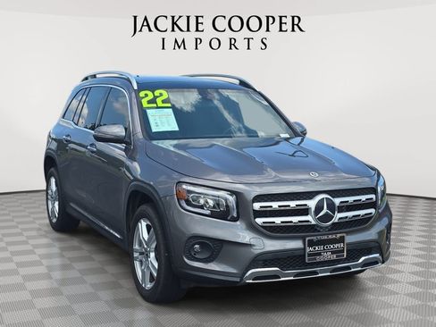 Used 2022 Mercedes-Benz GLB 250 4MATIC image 3