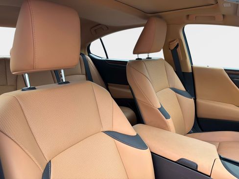 Used 2022 Lexus ES 350 w/ Premium Package FWD image 24