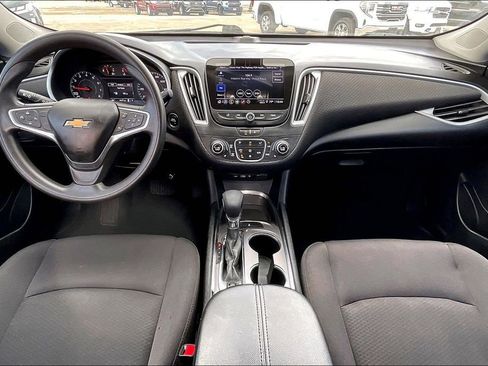 Used 2022 Chevrolet Malibu LT FWD image 7