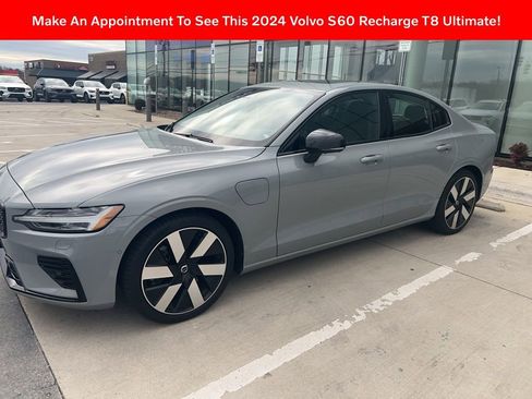 Certified 2024 Volvo S60 T8 Ultimate w/ Climate Package image 2
