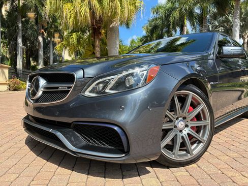 Used 2015 Mercedes-Benz E 63 AMG S-Model image 8