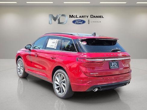 New 2025 Lincoln Corsair Grand Touring image 4