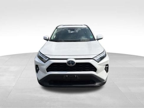 Used 2023 Toyota RAV4 XLE Premium AWD/4WD image 7