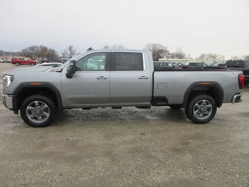 New 2026 GMC Sierra 3500 SLE image 9