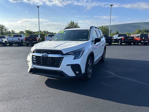 Used 2026 Subaru Ascent Limited AWD/4WD image 3