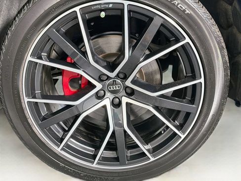 Used 2020 Audi Q8 Premium Plus AWD/4WD image 35