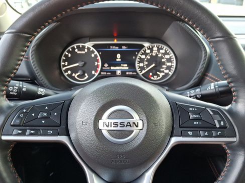 Certified 2021 Nissan Sentra SR w/ SR Premium Package image 19