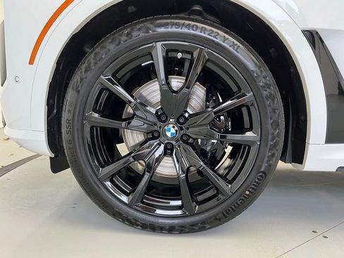 Certified 2025 BMW X7 M60i image 23