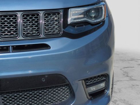Used 2021 Jeep Grand Cherokee SRT image 13