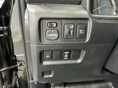 Used 2021 Toyota 4Runner Venture image 27