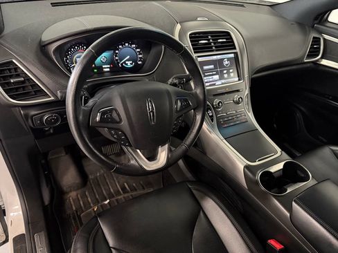 Used 2016 Lincoln MKX Premiere FWD image 11