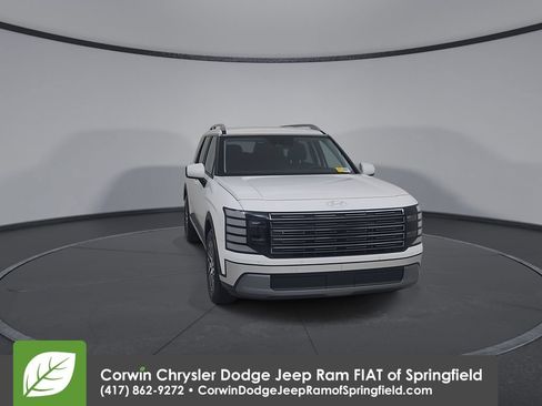 Used 2026 Hyundai Palisade SEL FWD image 4
