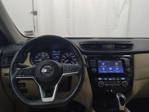 Used 2017 Nissan Rogue SL w/ SL Premium Package FWD image 22