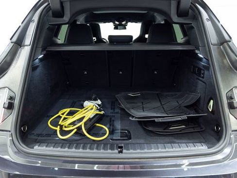 Used 2023 BMW iX xDrive50 w/ Premium Package image 9