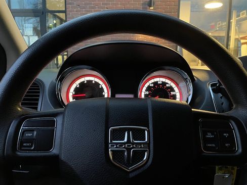 Used 2015 Dodge Grand Caravan SE w/ Quick Order Package 29E SE image 20