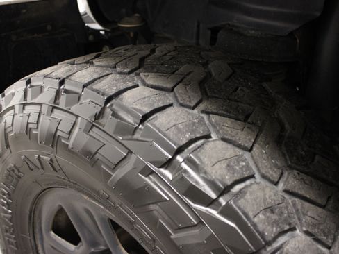 Used 2018 Jeep Wrangler Sport AWD/4WD image 11