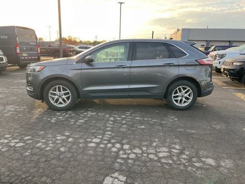 Used 2022 Ford Edge SEL w/ Convenience Package AWD/4WD image 3