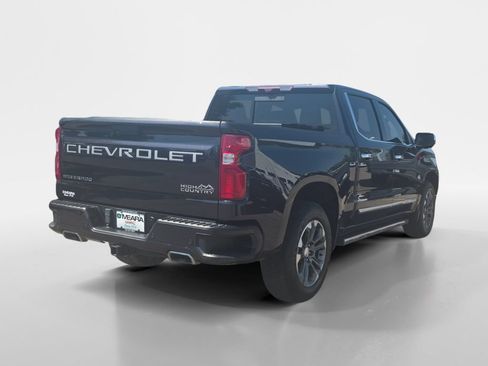 Used 2023 Chevrolet Silverado 1500 High Country w/ Technology Package AWD/4WD image 6