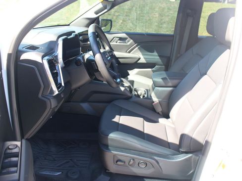 Used 2025 GMC Canyon Elevation w/ Convenience Package image 15