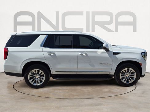 Used 2023 GMC Yukon SLT w/ SLT Luxury Package RWD image 11