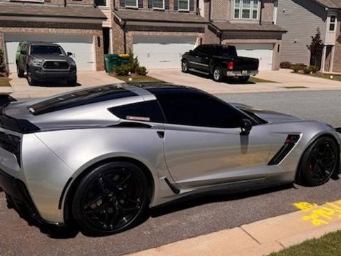 Used 2016 Chevrolet Corvette Z06 w/ 2LZ Preferred Equipment Group RWD image 2