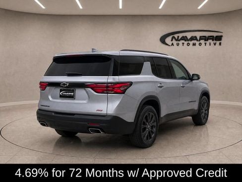 Used 2023 Chevrolet Traverse RS FWD image 7
