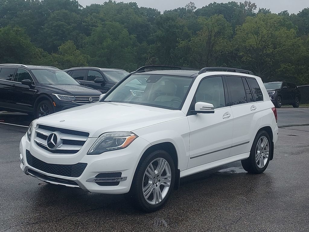 Used 2014 Mercedes-Benz GLK 250 BlueTEC 4MATIC image 3