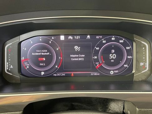 Used 2023 Volkswagen Tiguan SEL R-Line AWD/4WD image 5