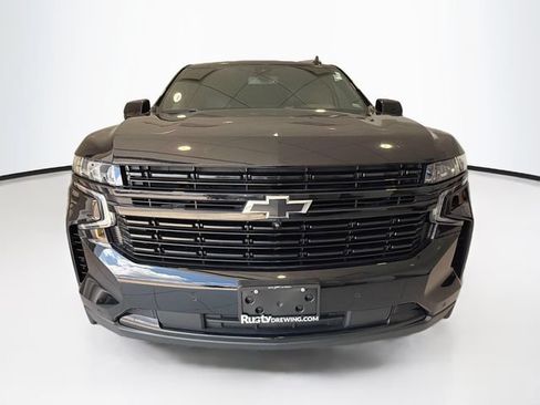 Certified 2022 Chevrolet Suburban RST w/ Luxury Package AWD/4WD image 2
